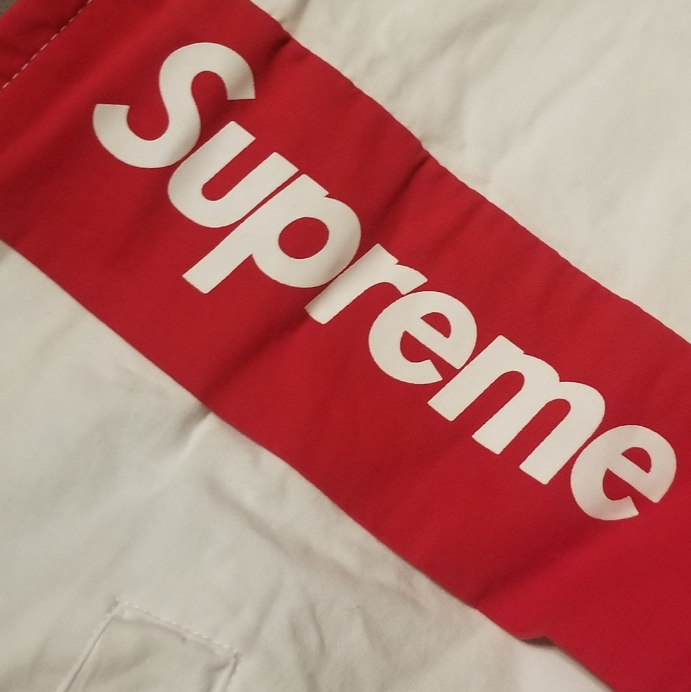 Supreme White Jacket - Picture 4 of 6